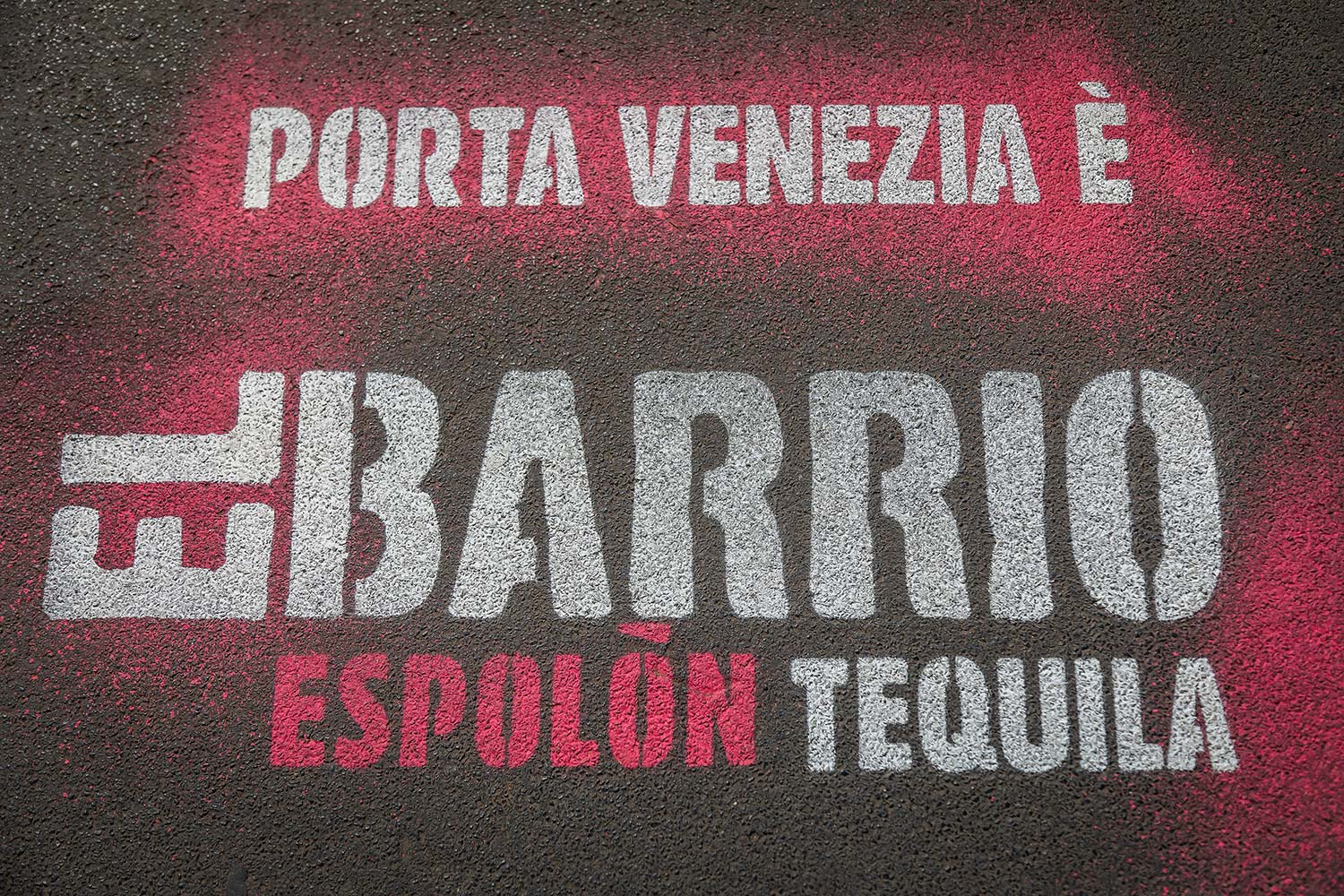 street advertising Tequila Espolon