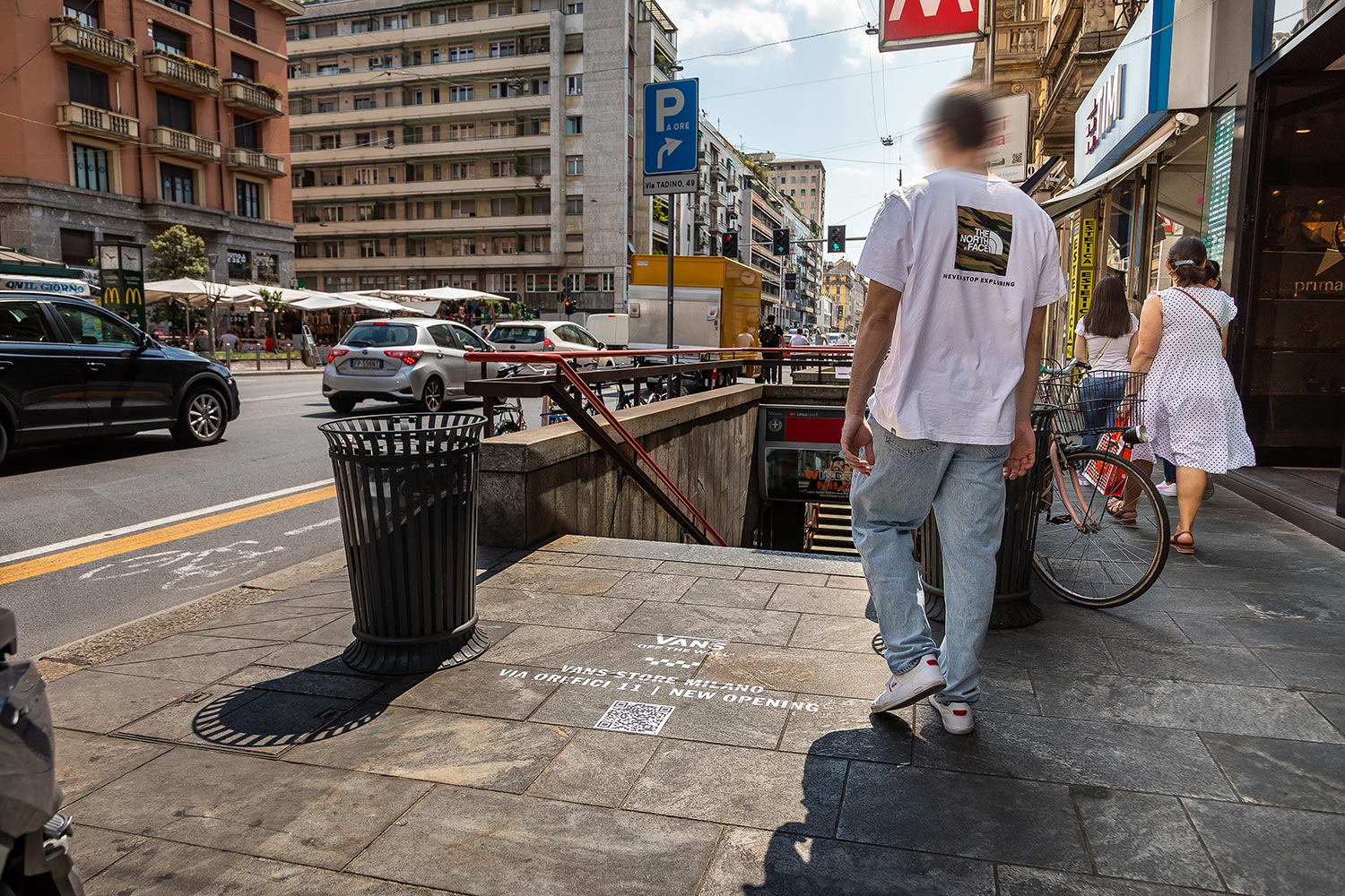 street advertising Vans