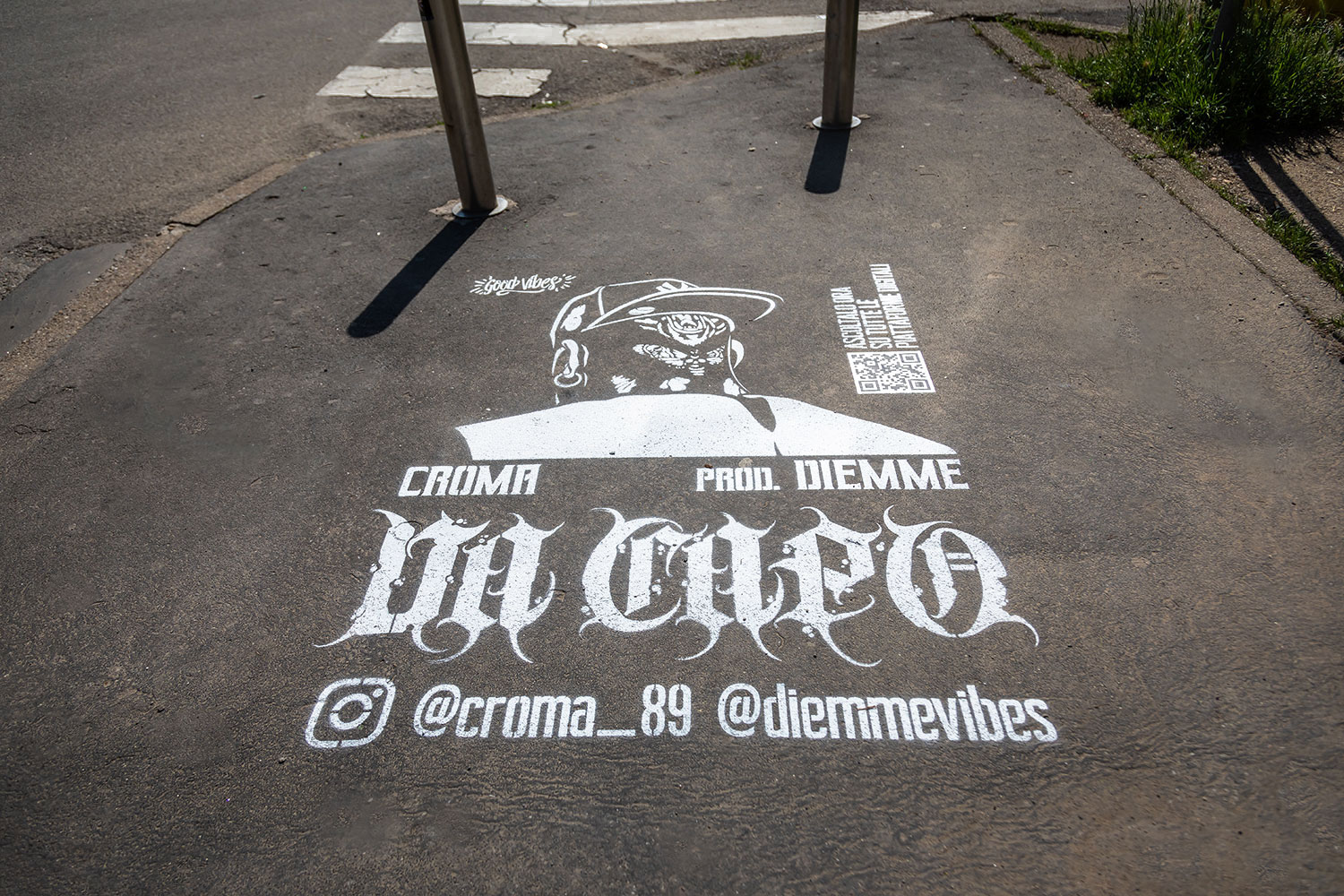 street advertising Croma Music