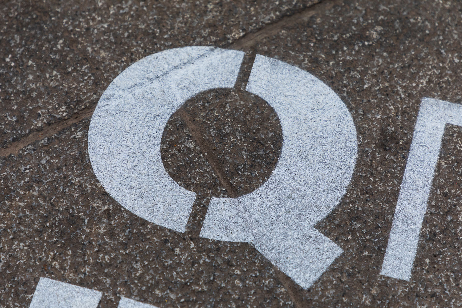 Floor Advertising QFort