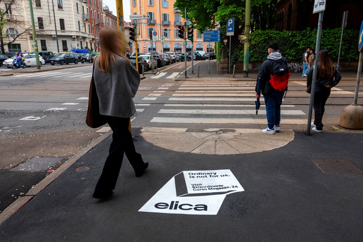 floor advertising - Elica