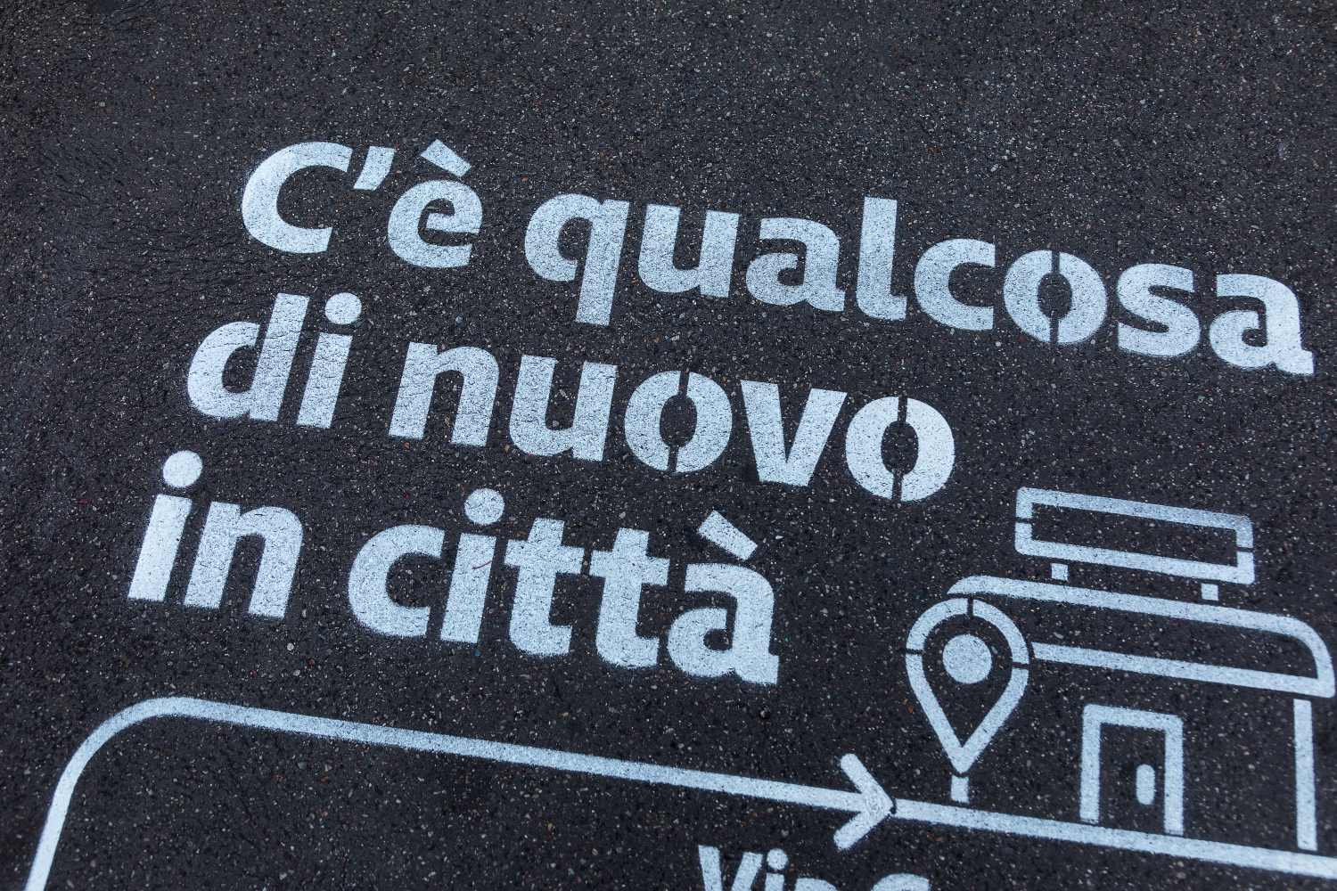 street advertising - GLS