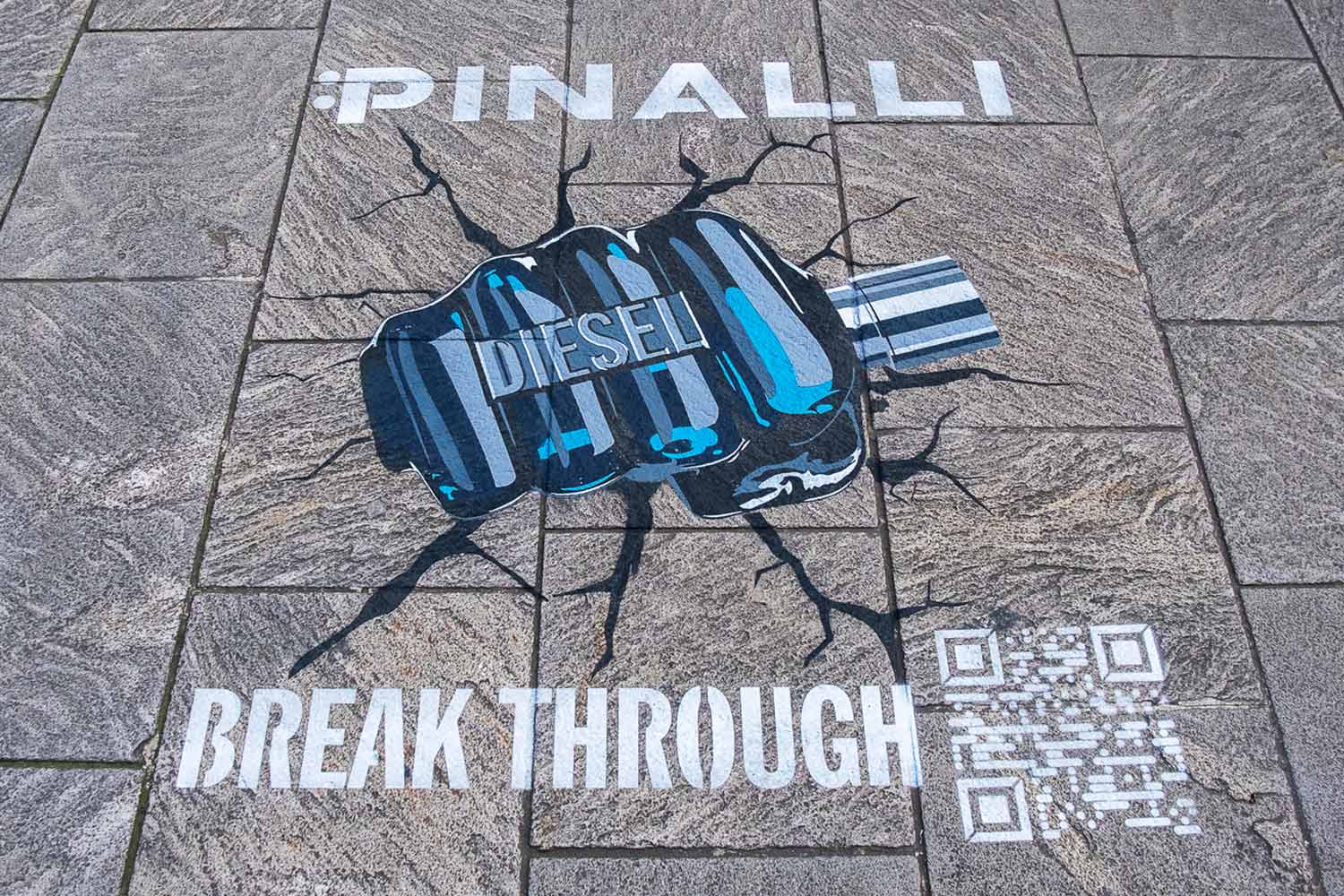 graffiti pubblicitari Pinalli x Diesel