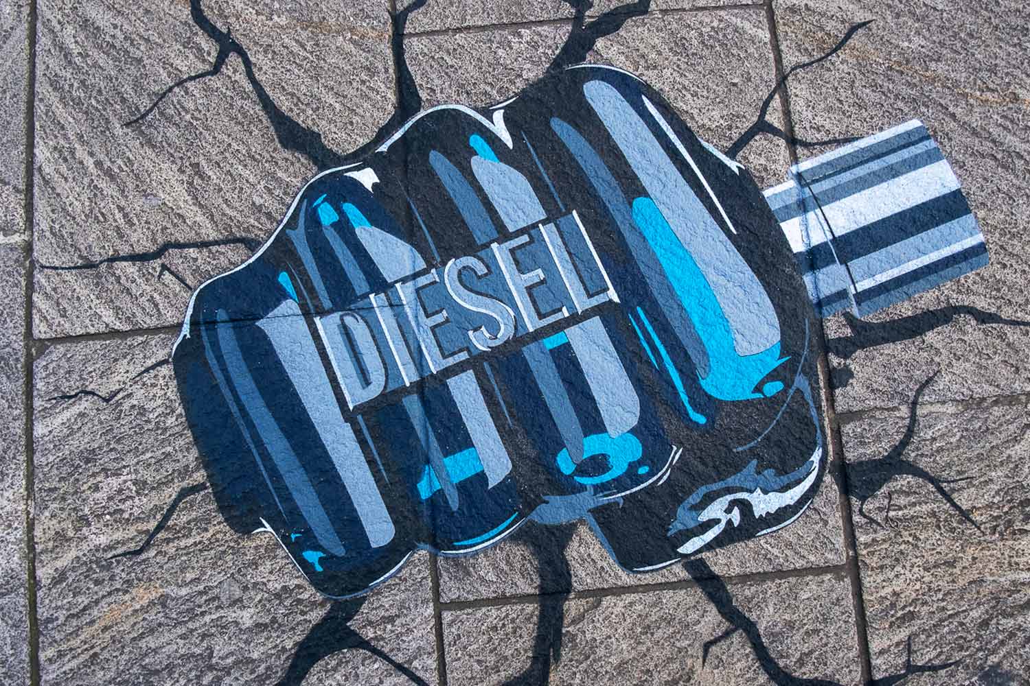 graffiti pubblicitari Pinalli x Diesel