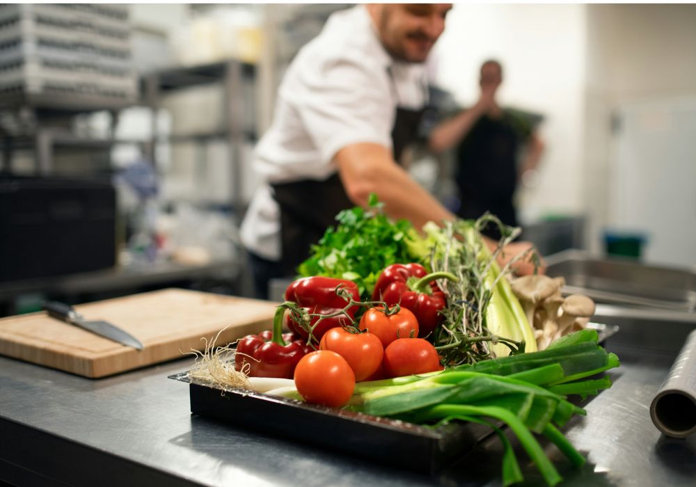 Hygiène alimentaire des fruits et légumes : stockage, nettoyage et préparation en restauration