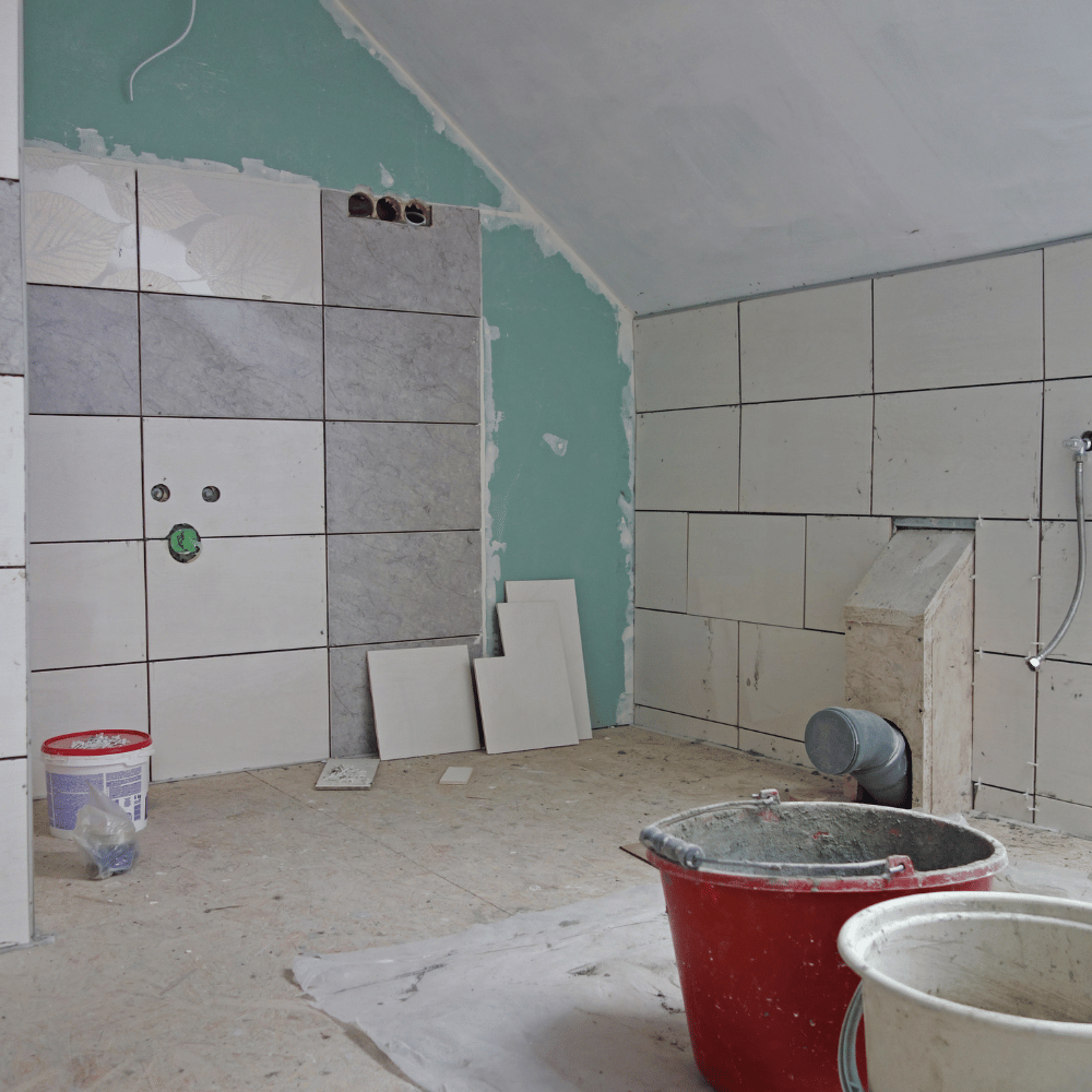 Badezimmer während Renovierungsarbeiten in Hamburg