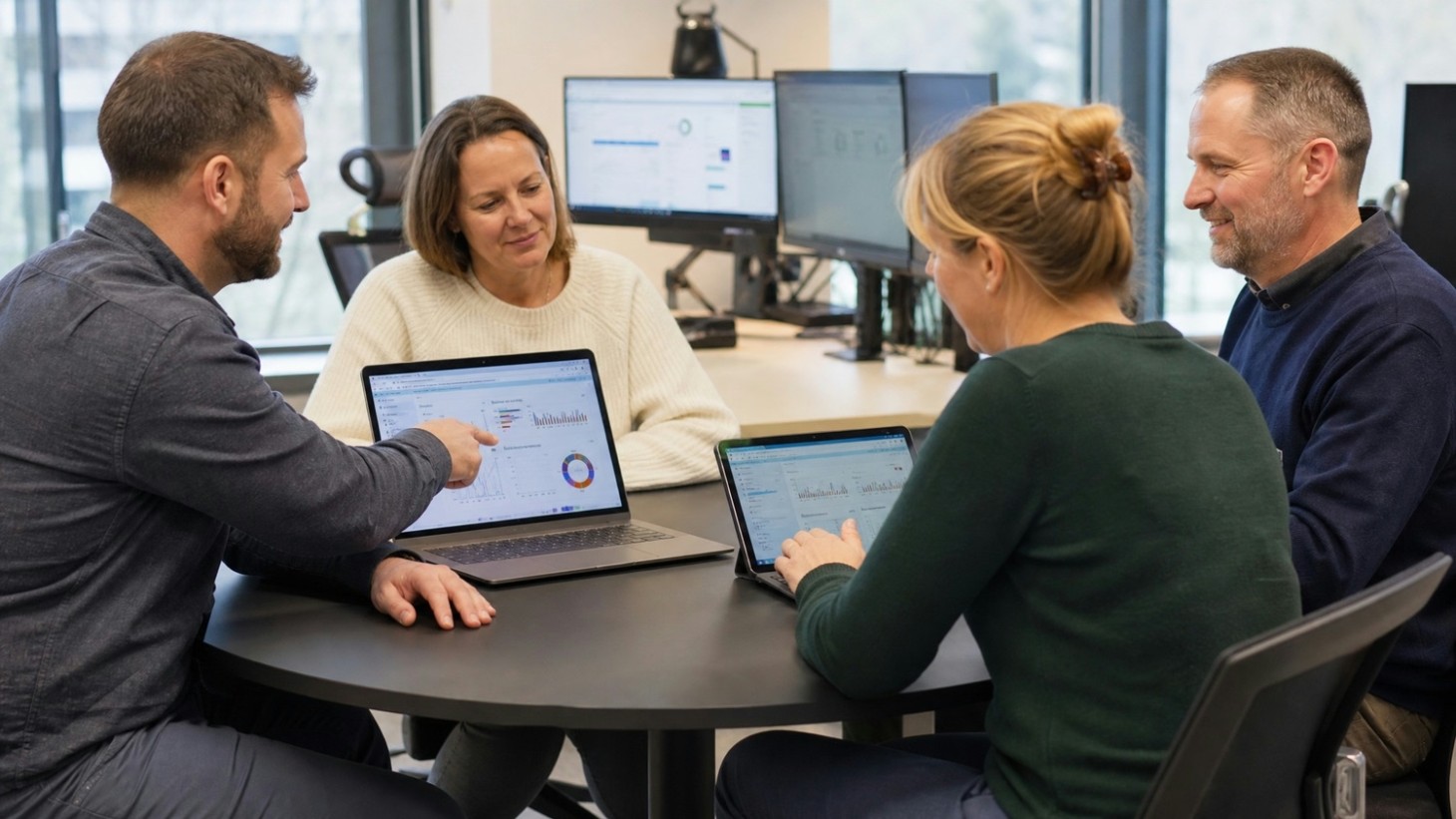 Team collaborating on cloud integration solutions