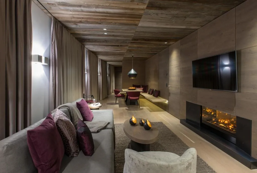 Elisabeth Hotel dining and lounge space at the Mayrhofen five-star property.