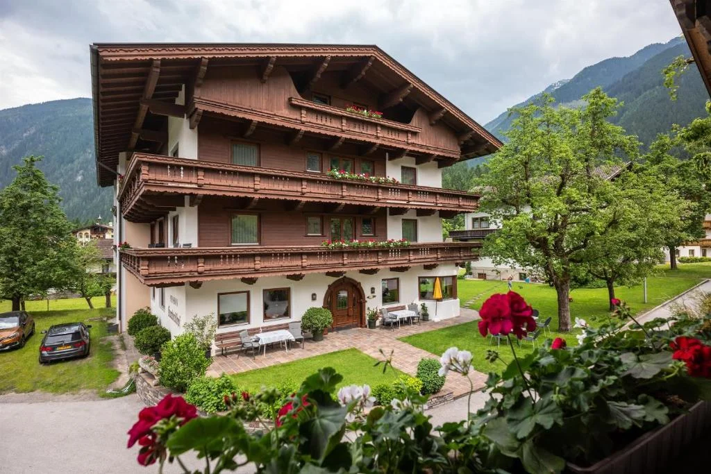 Kumbichlhof alpine-style farmhouse with gardens in the Zillertaler Alpen.