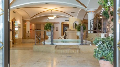 Sporthotel Strass sauna and thermal area at the central Mayrhofen four-star hotel.