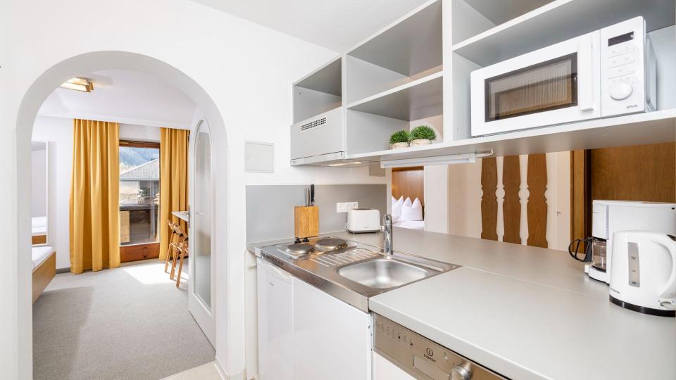 4 Person Apartment