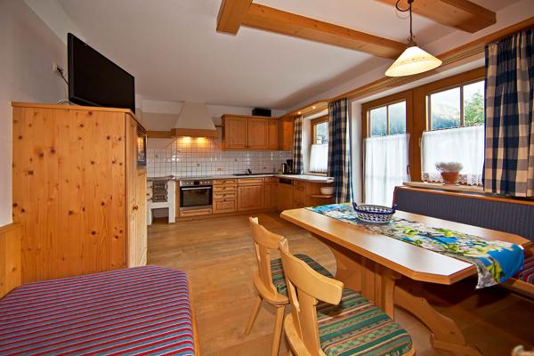 6 Person Apartment