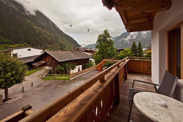 Cosy Austrian Twin/Double Room