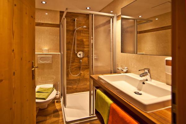 Cosy Austrian Twin/Double Room