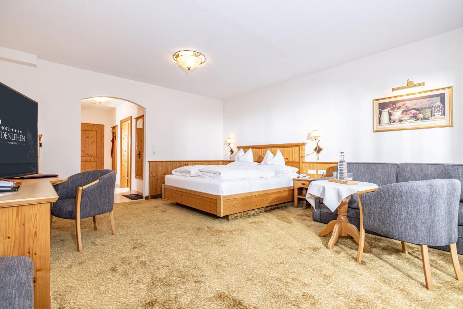 Deluxe Austrian Twin/Double Room