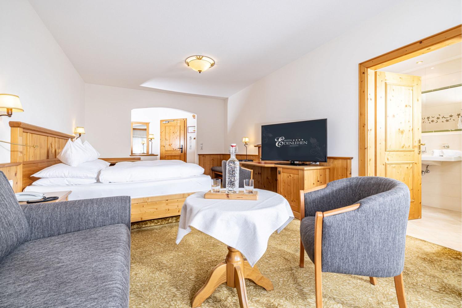 Deluxe Austrian Twin/Double Room