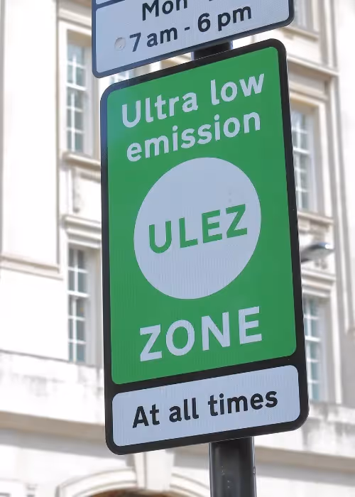 Green ULEZ sign in city centre