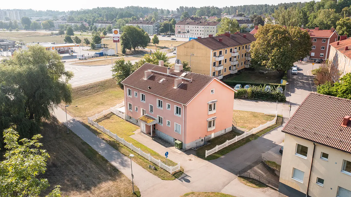 "Svarvaren", Hembygdens fastighet i Linköping.