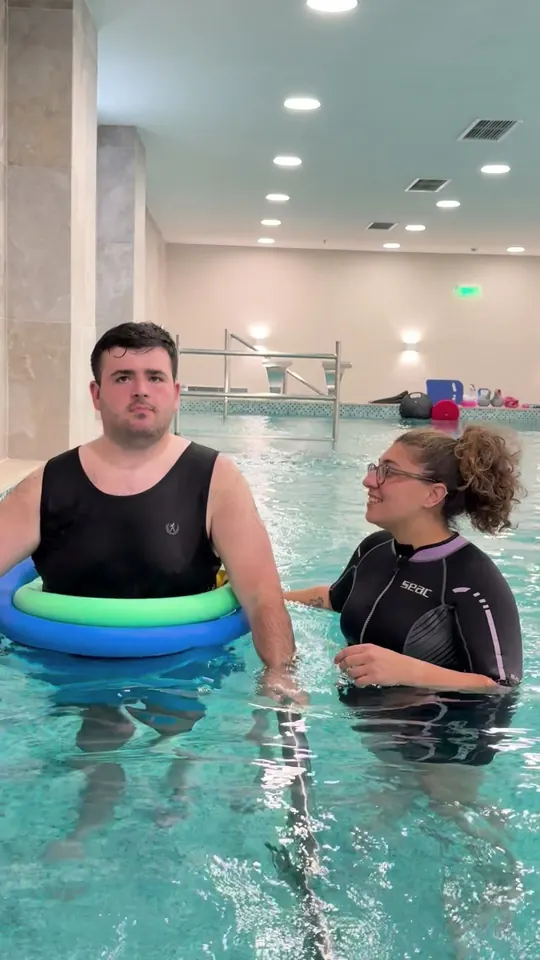Hydrotherapy in the indoor pool, from our reel