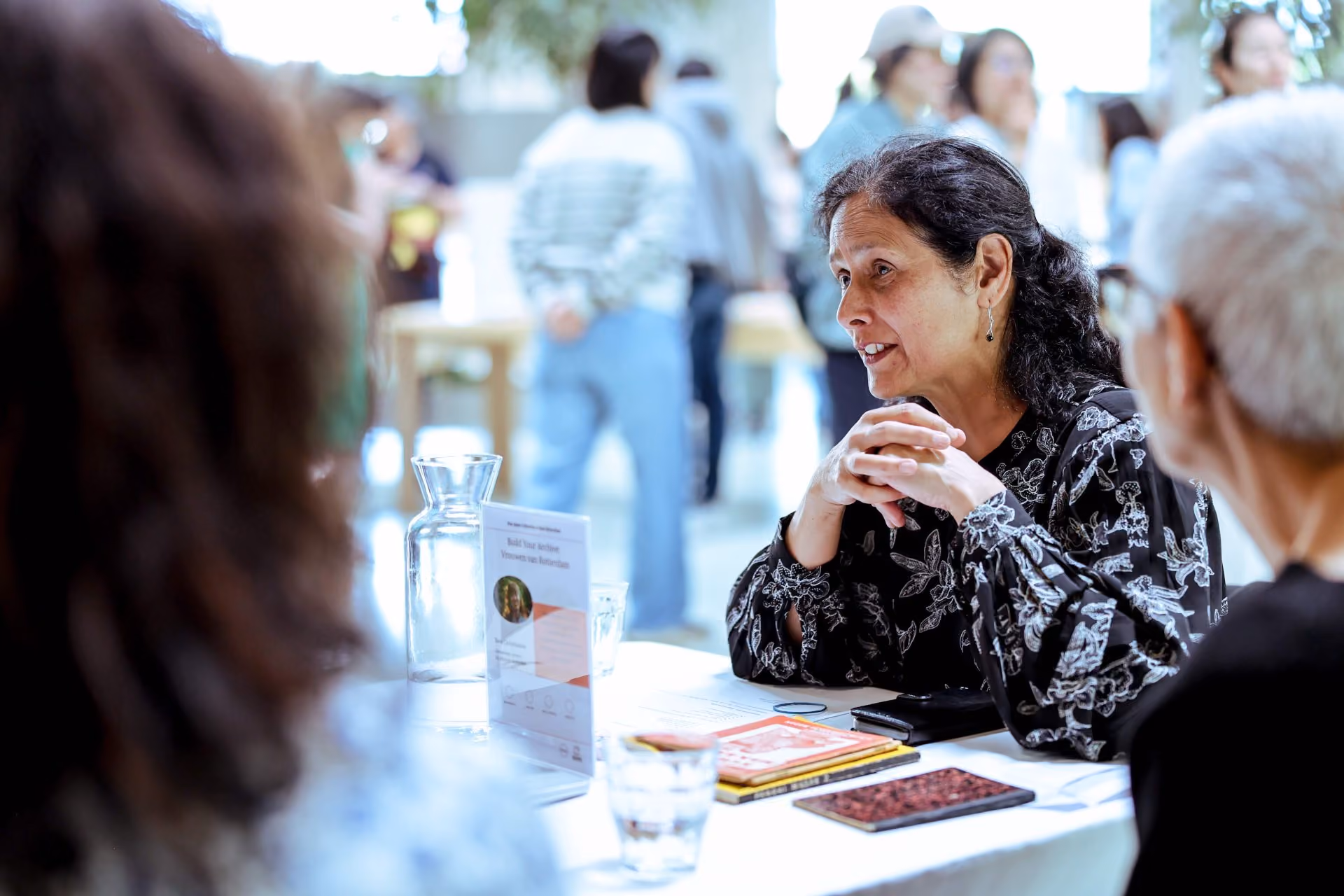 Build Your Archive: Vrouwen van Rotterdam, april 2026