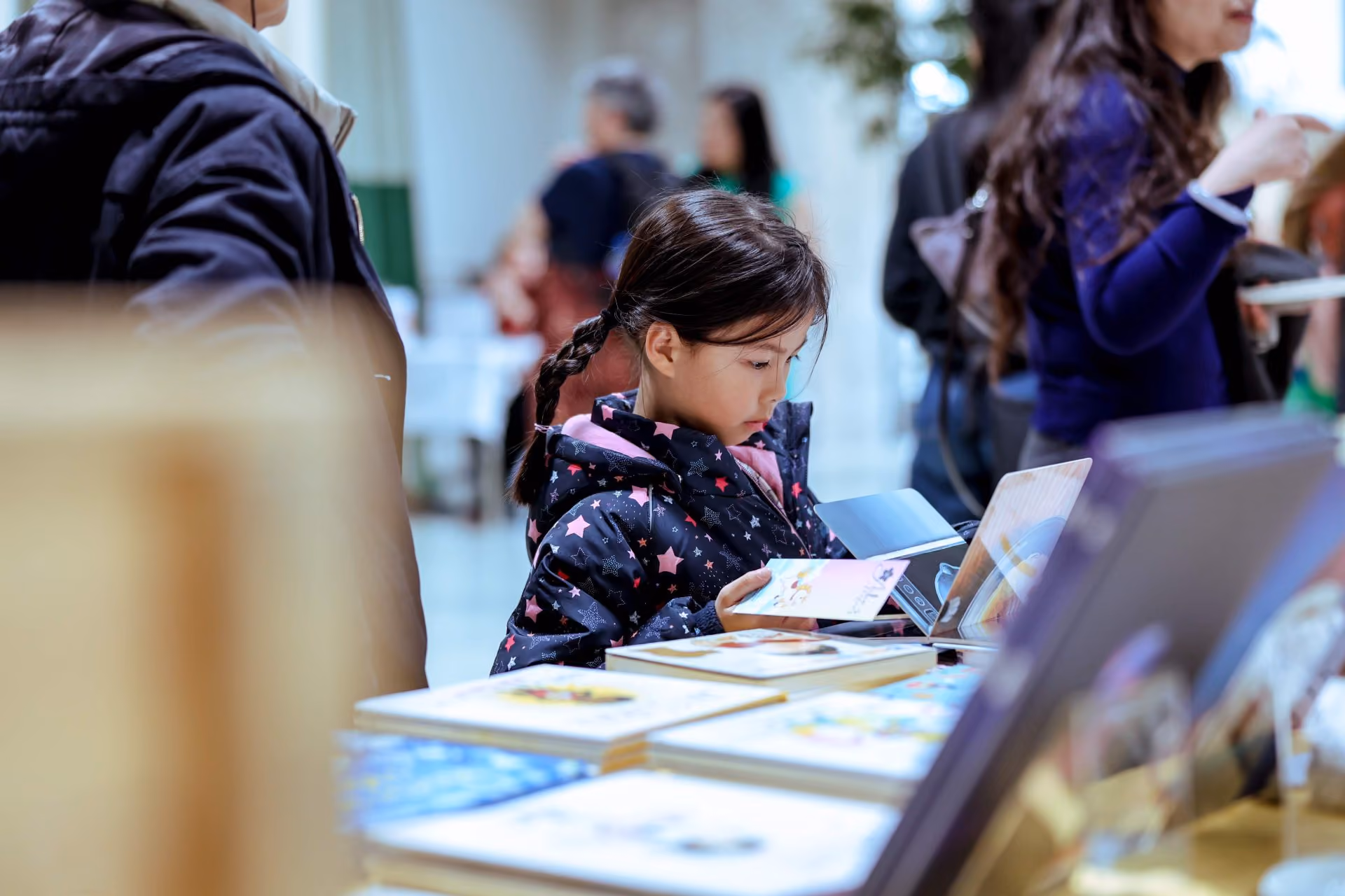 Build Your Archive: Vrouwen van Rotterdam, april 2026