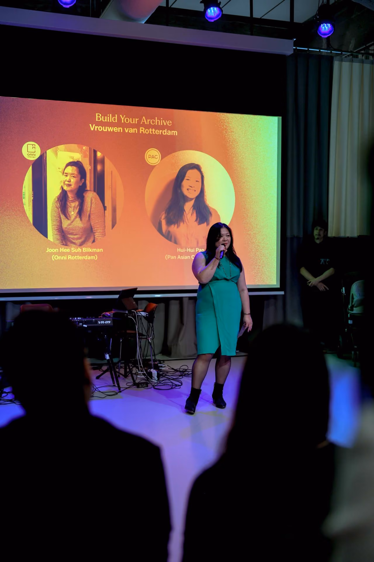 Build Your Archive: Vrouwen van Rotterdam, april 2026