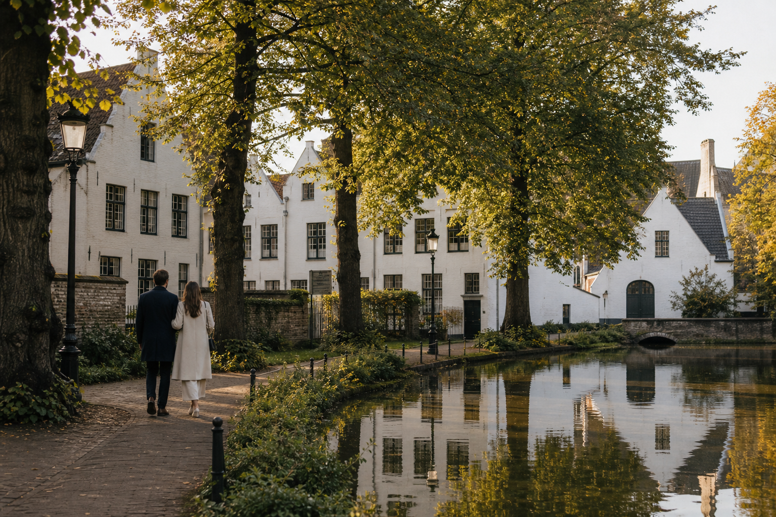Béguinage et Minnewater à Bruges dans une ambiance calme