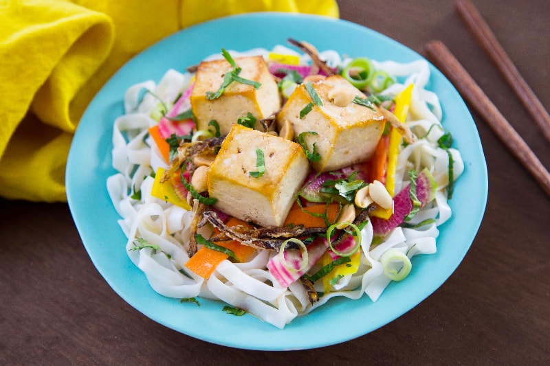 Comme un bobun aux légumes racines & tofu laqué 