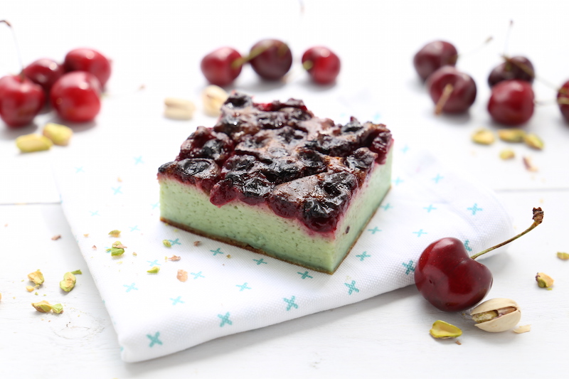 Recette clafoutis aux griottes et à la pistache.