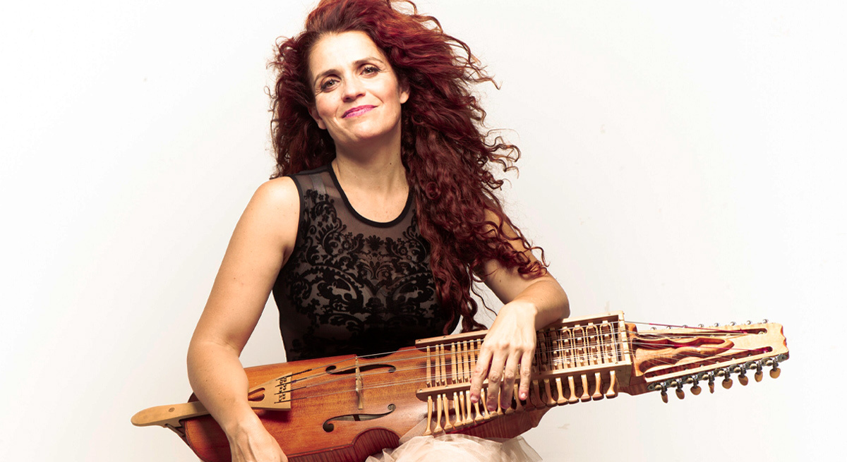 Concierto de Ana Alcaide con viola de teclas