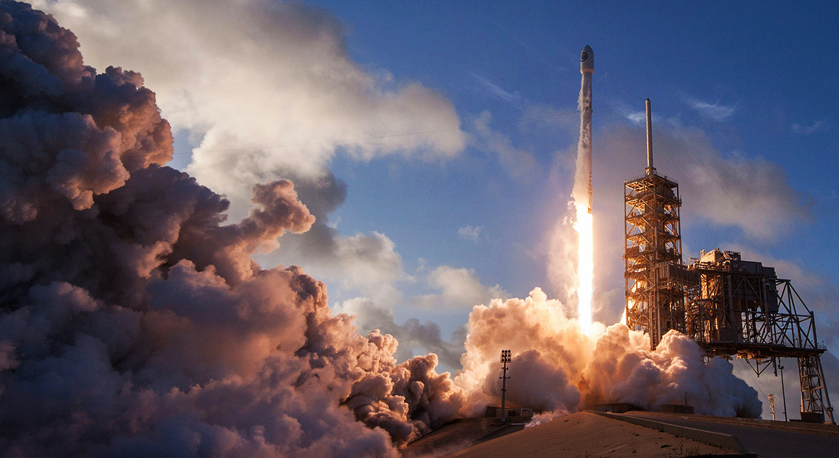 Diálogo entre dos astronautas