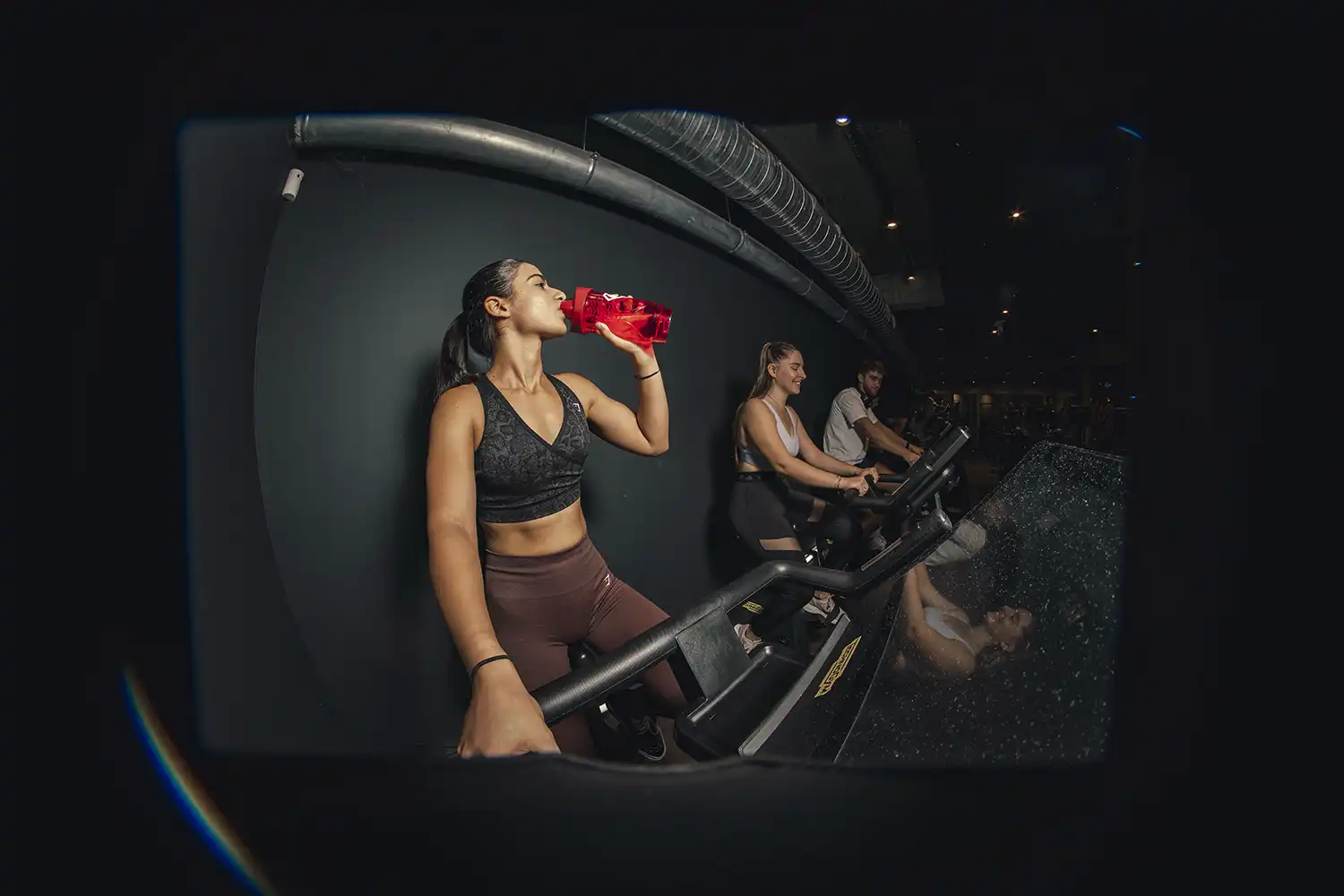 Cours collectif cardio vélo aquatique salle Keepcool entraînement intensif