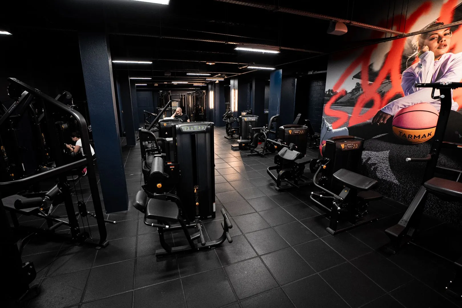 Salle de sport Keepcool Paris 15 La Motte-Picquet avec équipements cardio et musculation modernes