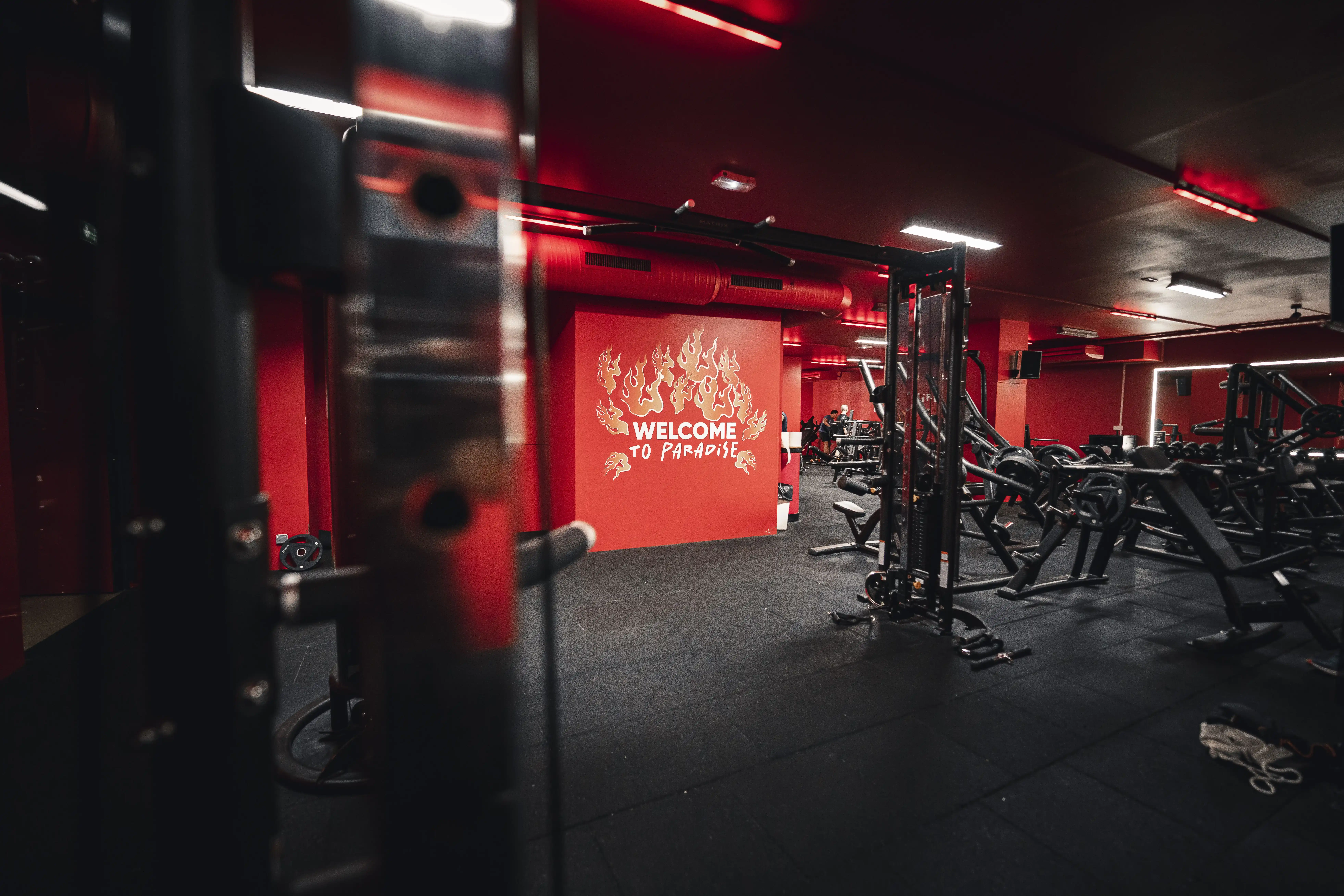 Salle de sport Keepcool Paris équipée machines musculation et cardio moderne