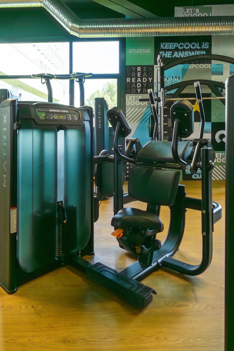 Appareil abdominal Keepcool pour exercices de gainage et crunch en salle de sport