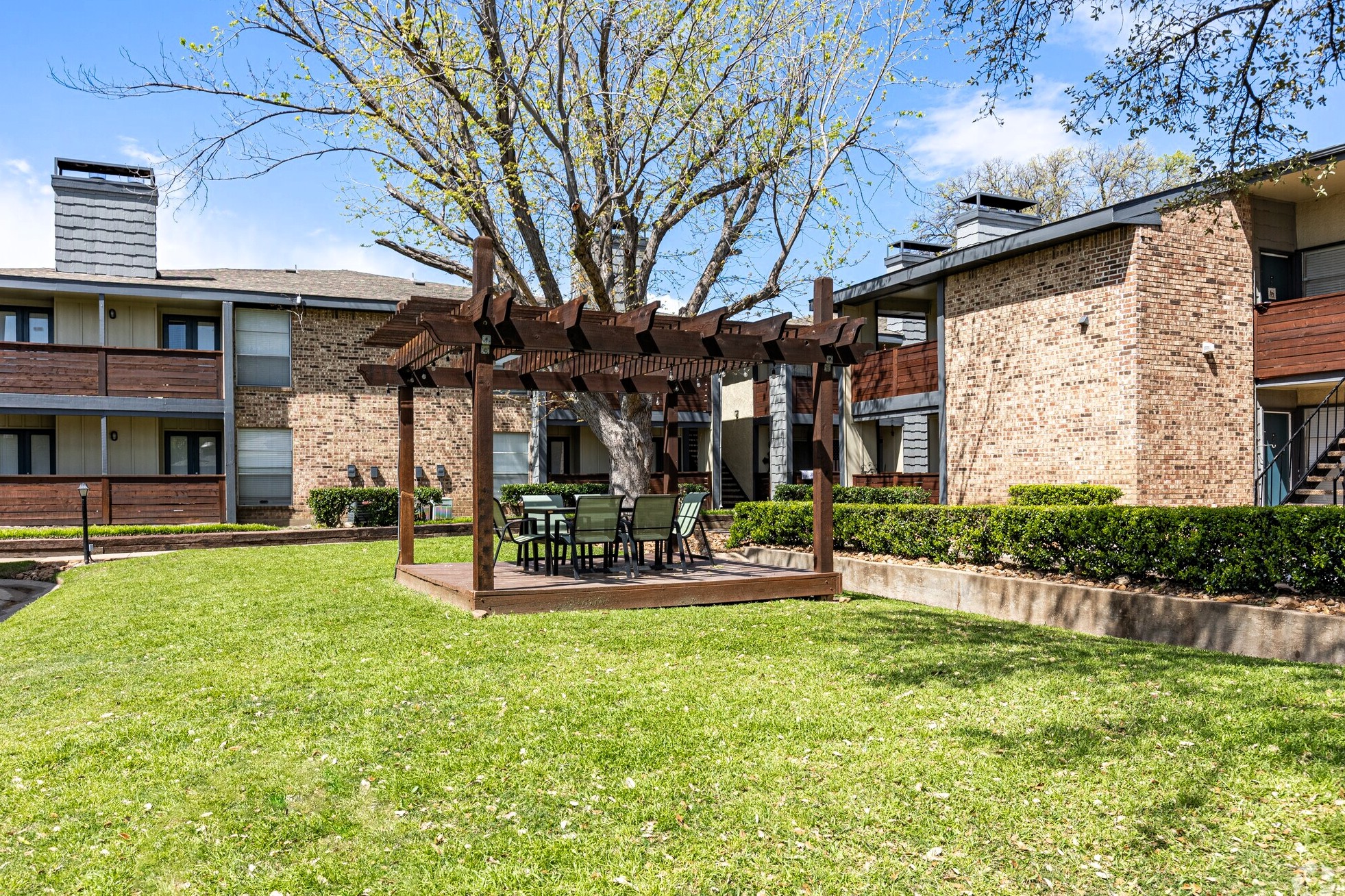 Relaxing Gazebo and Green Space at Spring Creek Apartments in Richardson, Texas