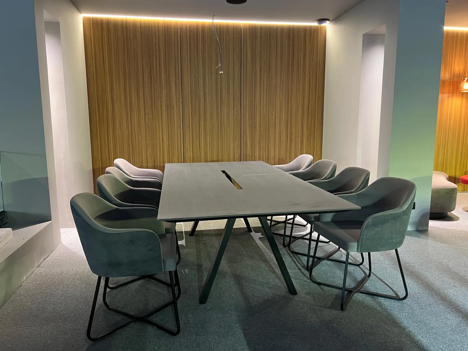 Sala de ședințe de la PADELMANIA Tunari