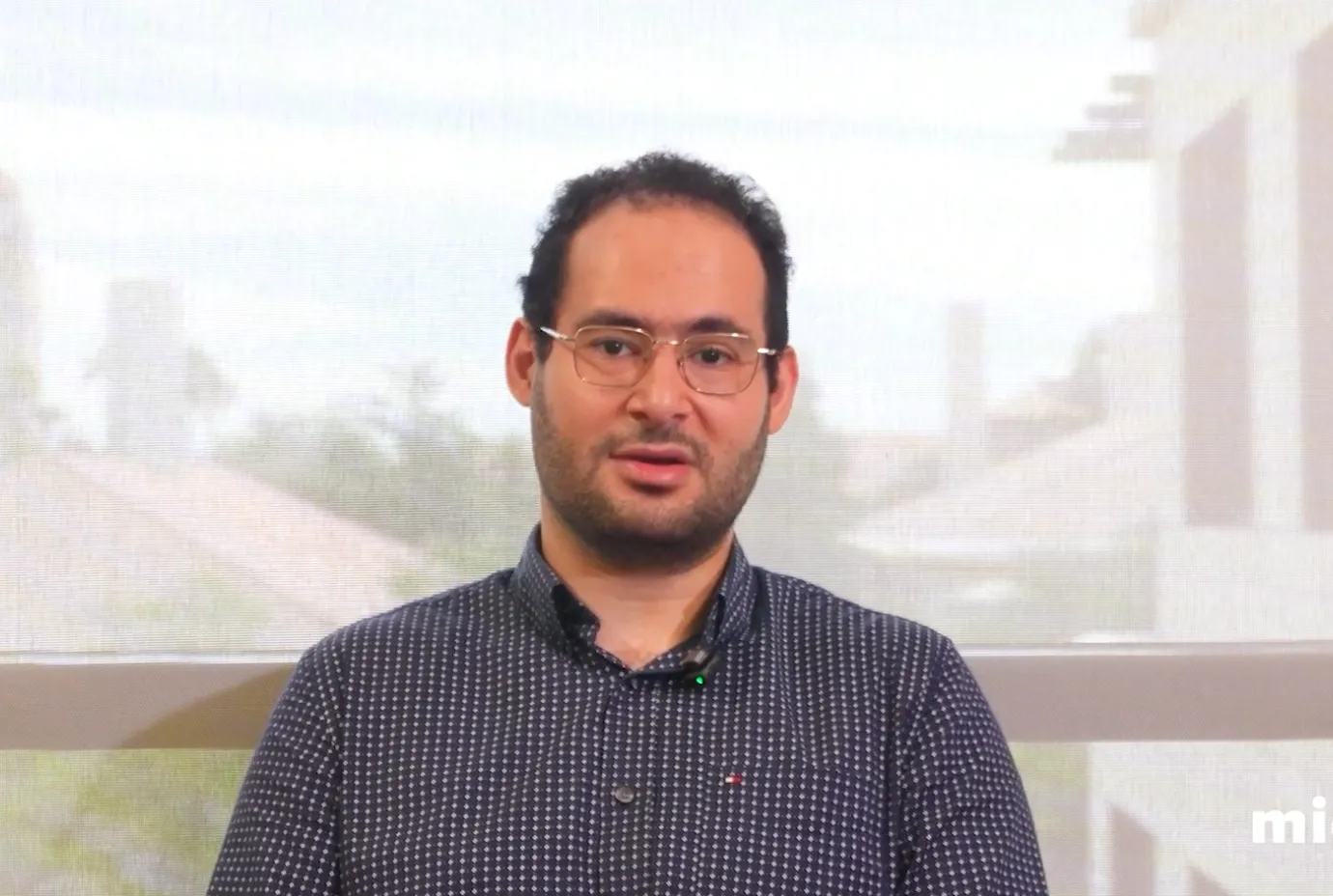 Shahab Mousavi sharing his experience with micro1