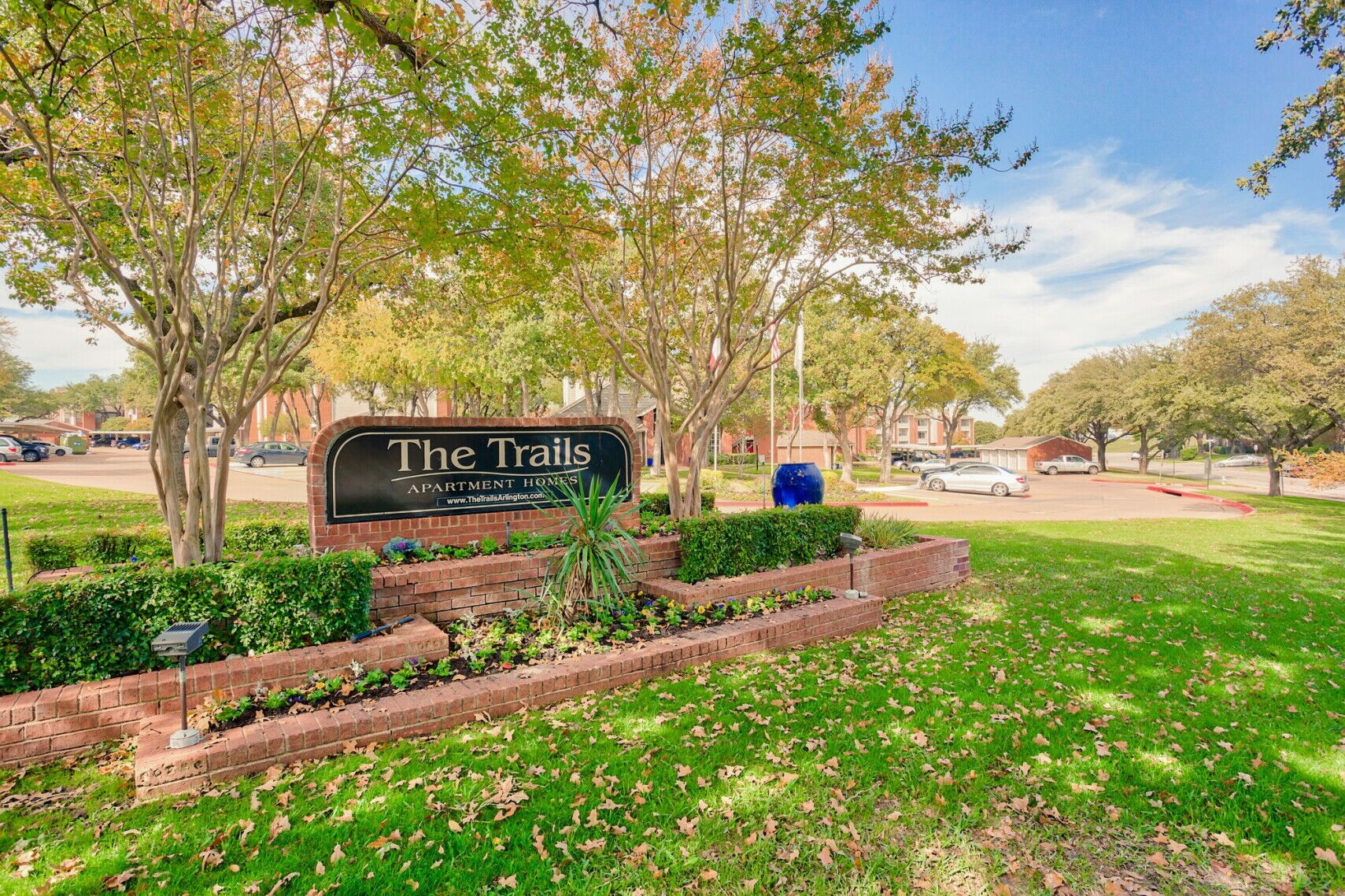 Exterior property sign