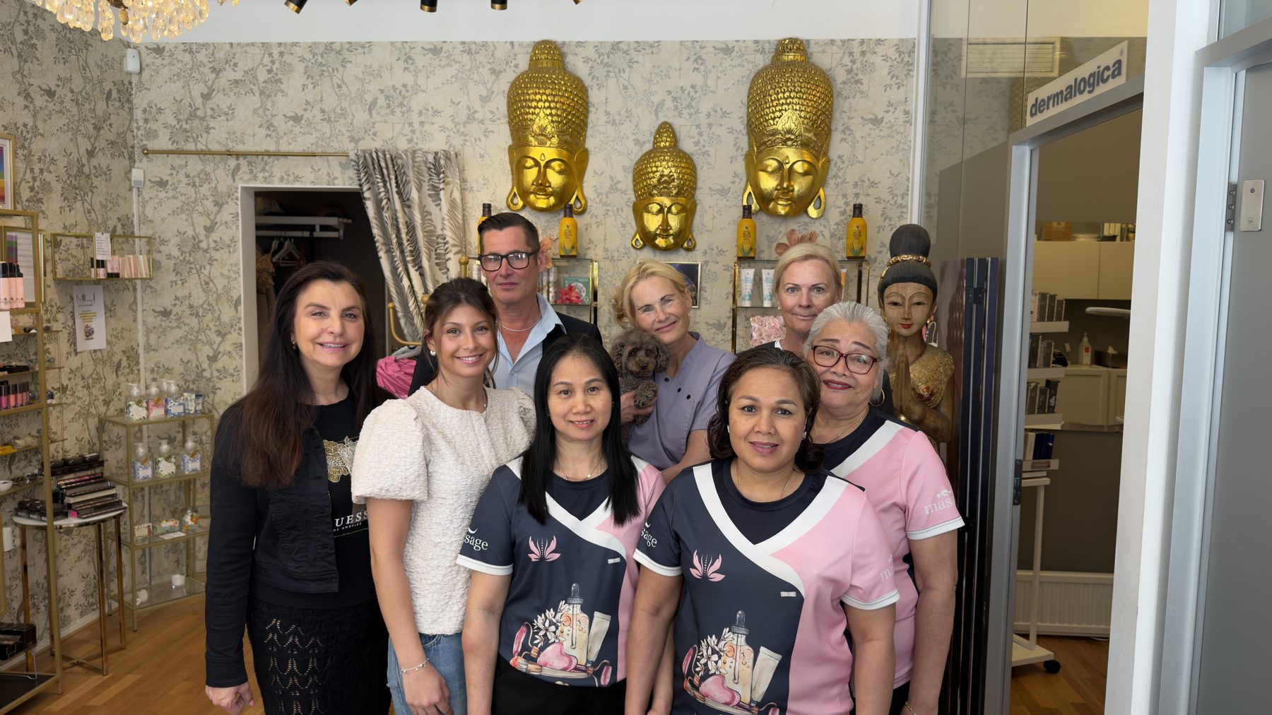 Golden Sabai-teamet
