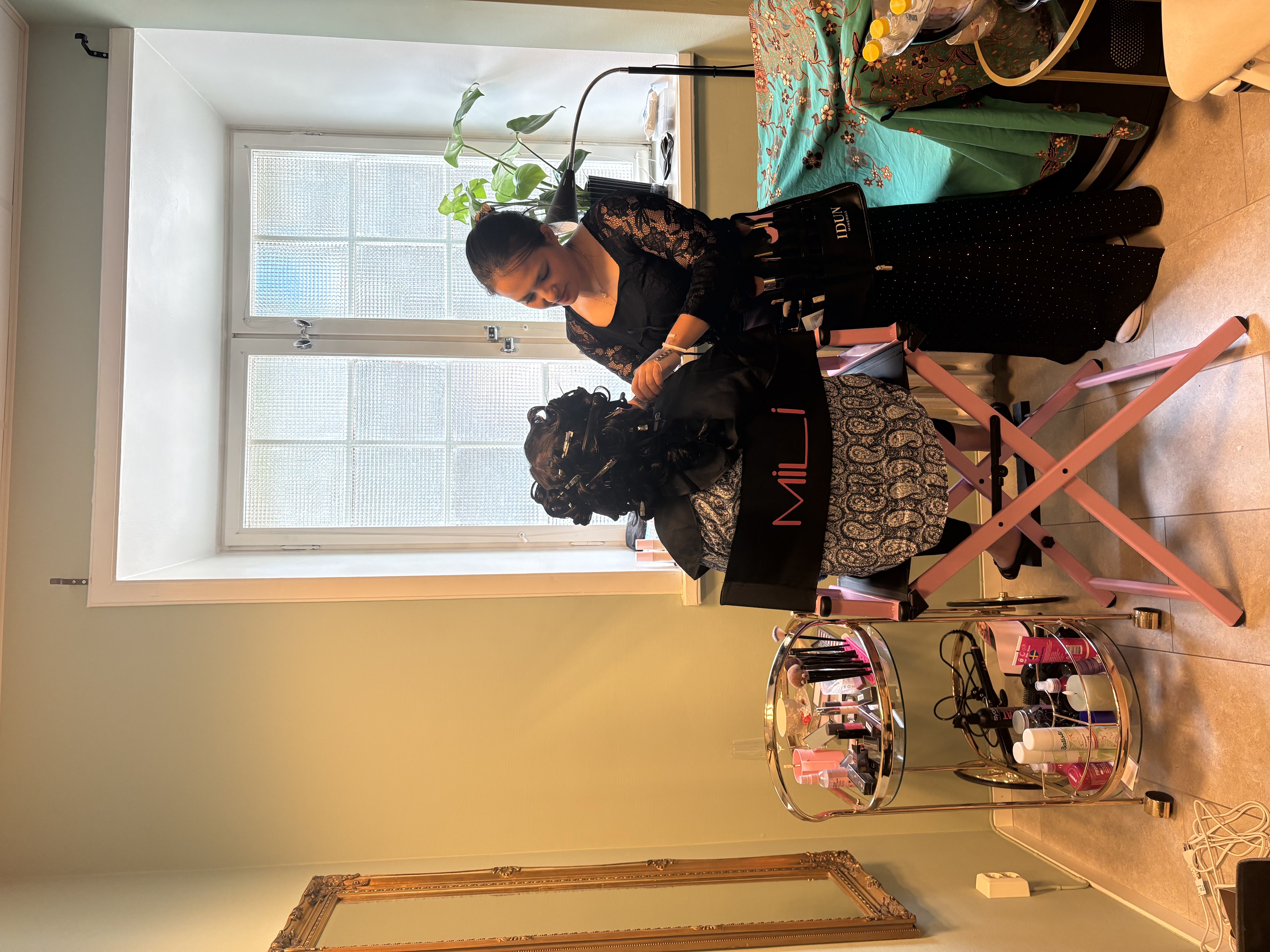 Sara & Filippa — make-up och hårstyling