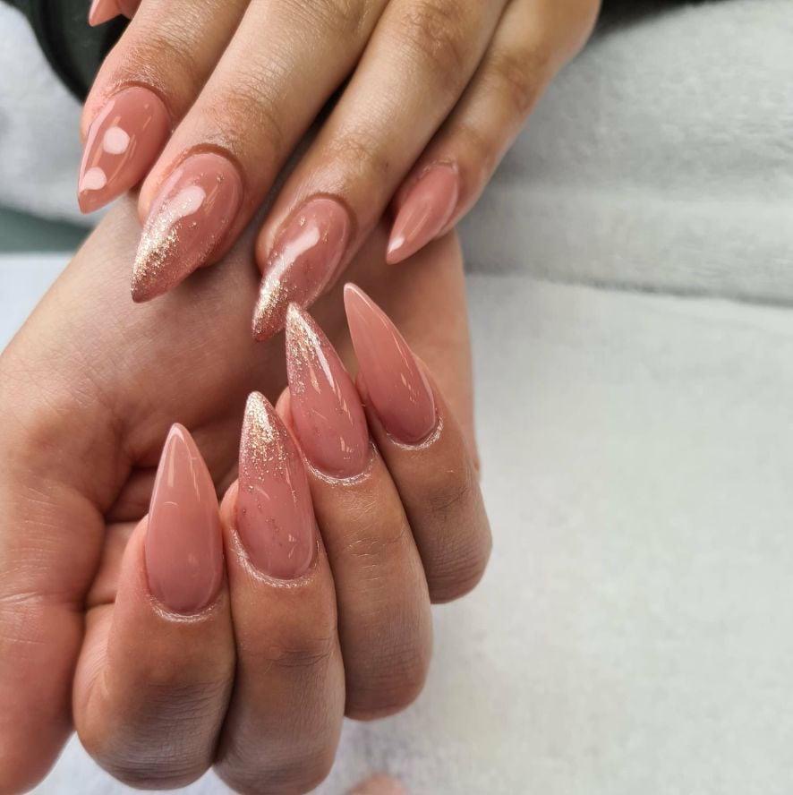 Nagelarbete av Lilly