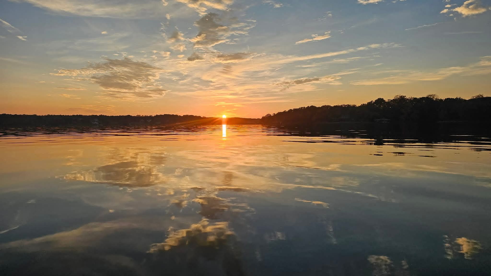 The Lake Anna shoreline at sunset