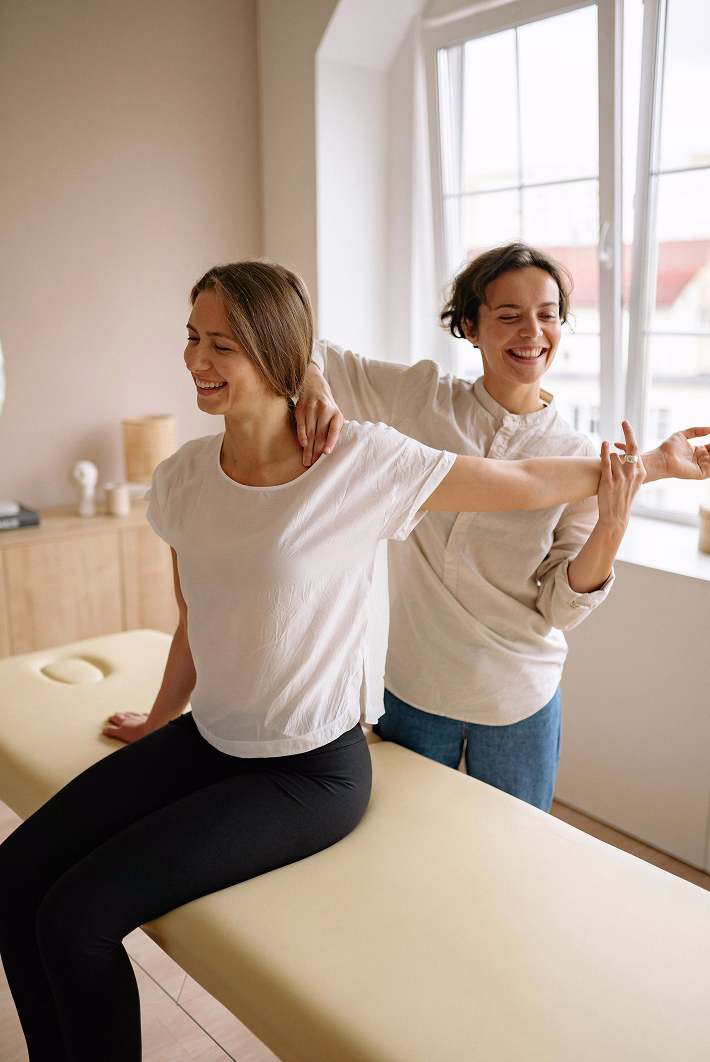 a-woman-sitting-on-the-therapy