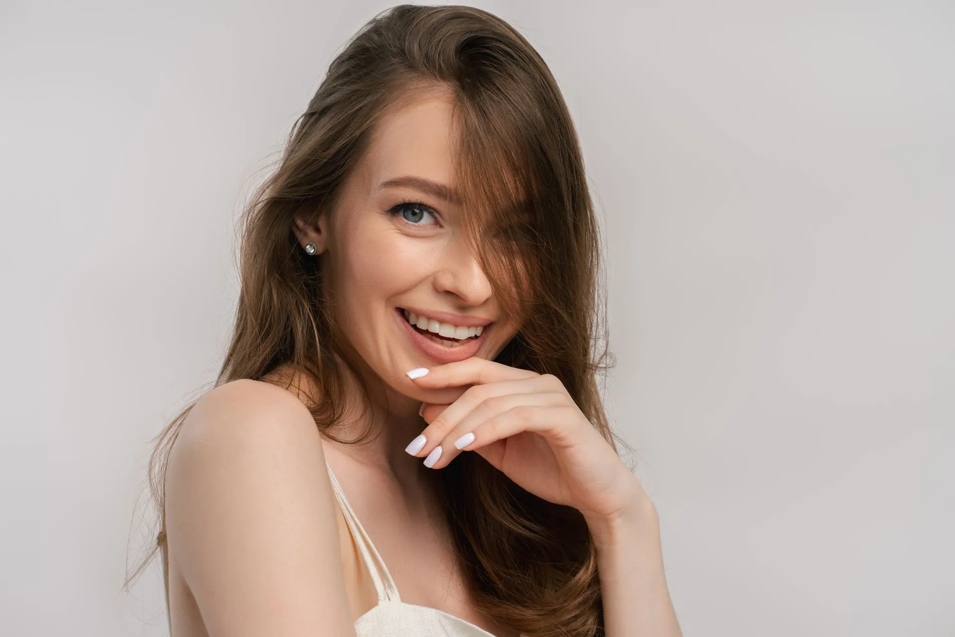 Transform your smile with a custom smile makeover in Brookhaven, GA. Cosmetic dentistry designed to enhance confidence and appearance.