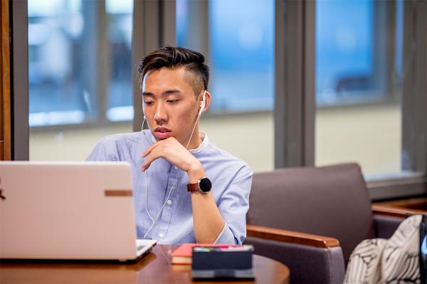 UNO offers slate of new certificates and workshops online to enhance business skills.