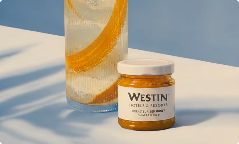 Alvéole branded honey jar