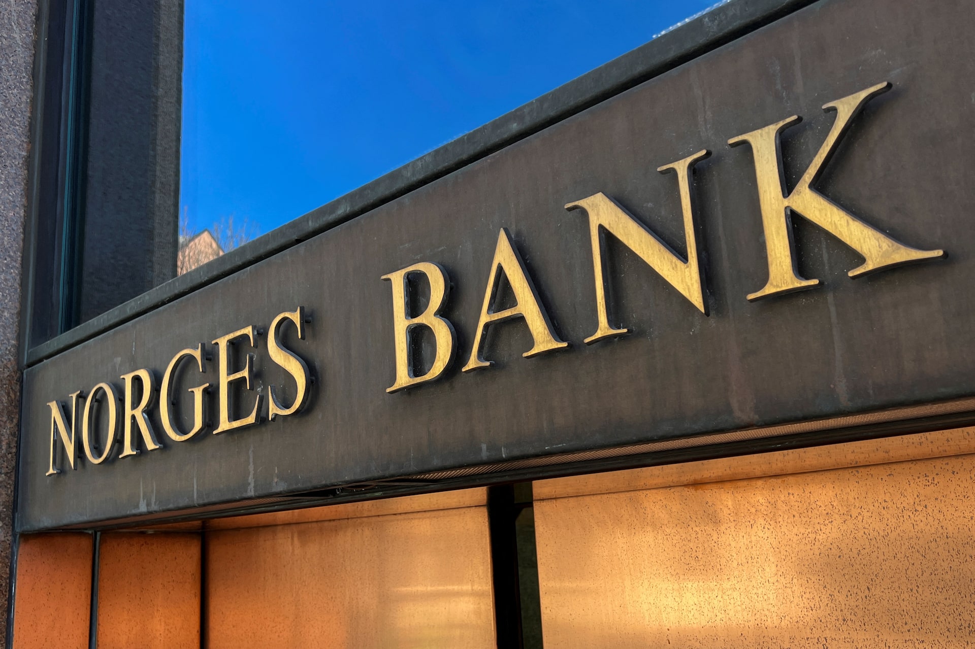 Norway central bank cuts rates in surprise move, eyes further reduction |  Reuters