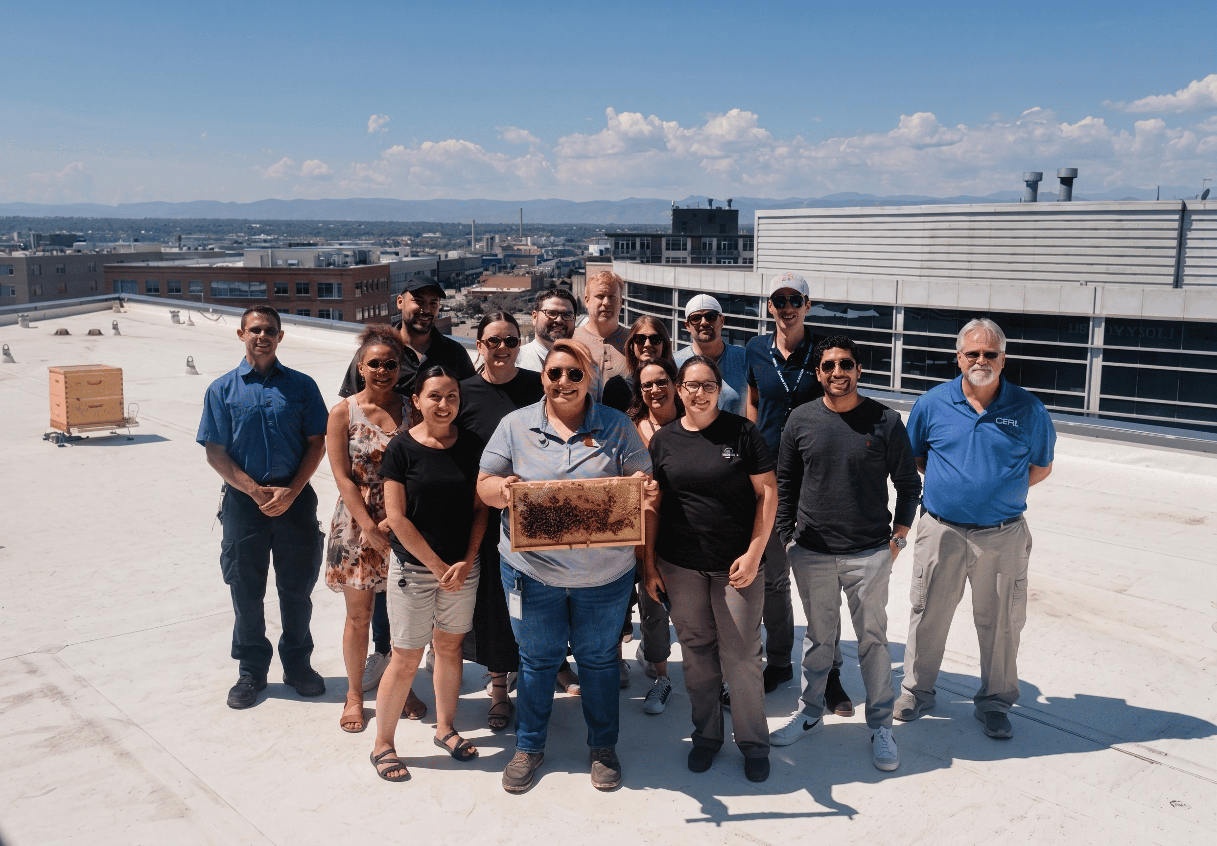 Atelier d'apiculture Alvéole sur le toit du Triangle Building de CBRE à Denver