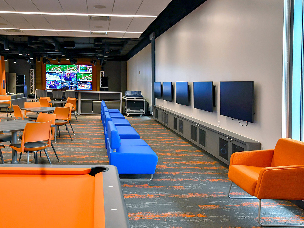 Higher education lecture hall and study space.